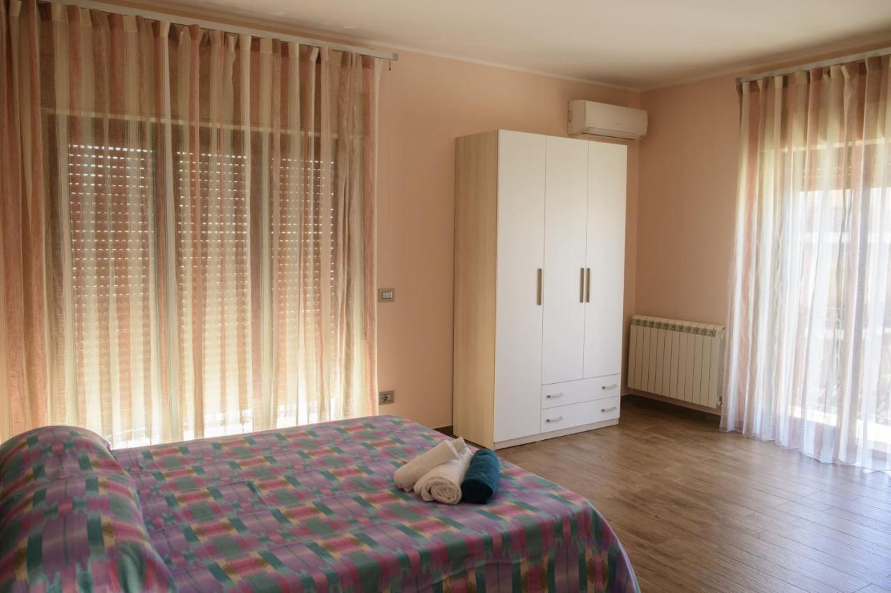 Kar House Milazzo Lägenhet Exteriör bild
